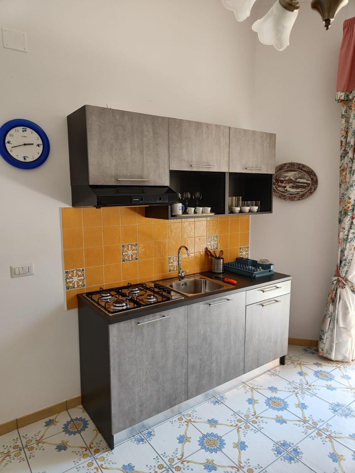 The House Of The Sunbeam Apartment Naples Luaran gambar