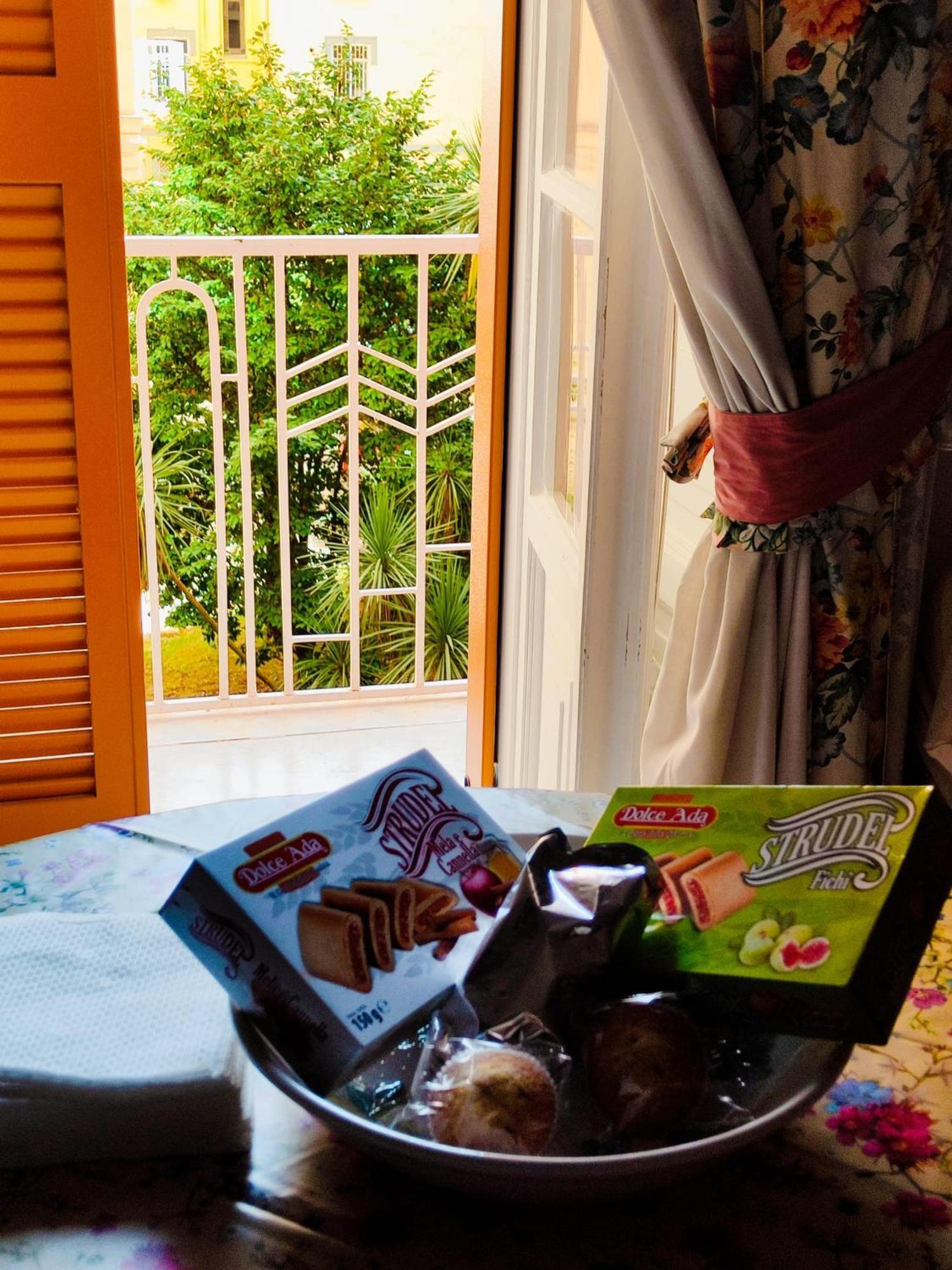 The House Of The Sunbeam Apartment Naples Luaran gambar
